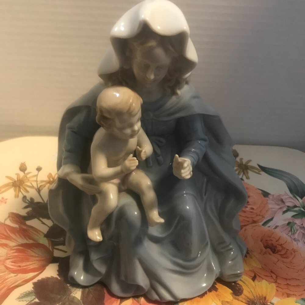 Madonna Mary & Christ Child Baby Jesus 1980 Roman Valencia Collection